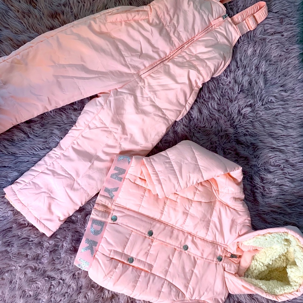 Donna Karen girls snow suit 4T NWT